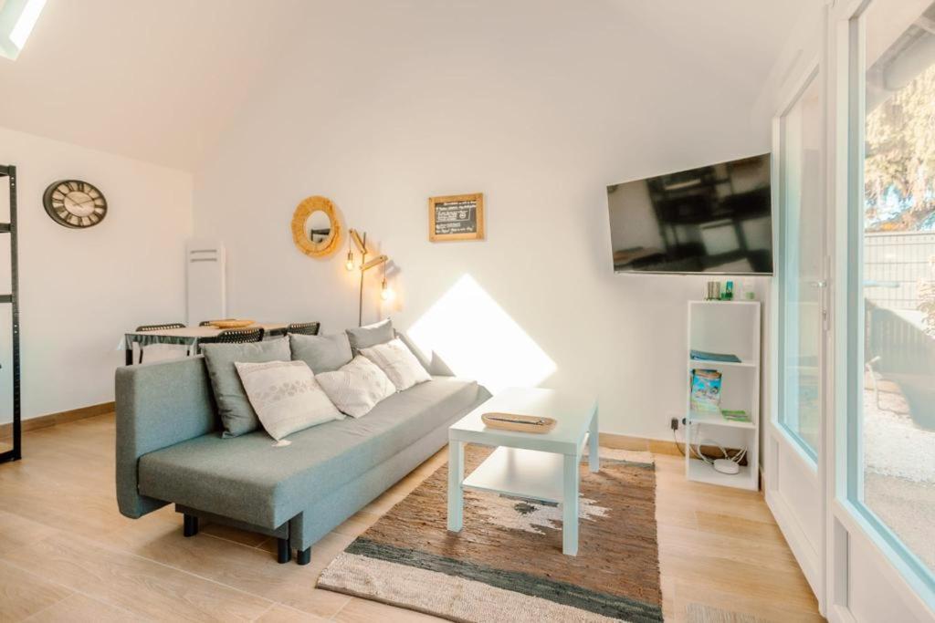 Loft Du Pain Avec Spa Privatif Druye Exterior photo